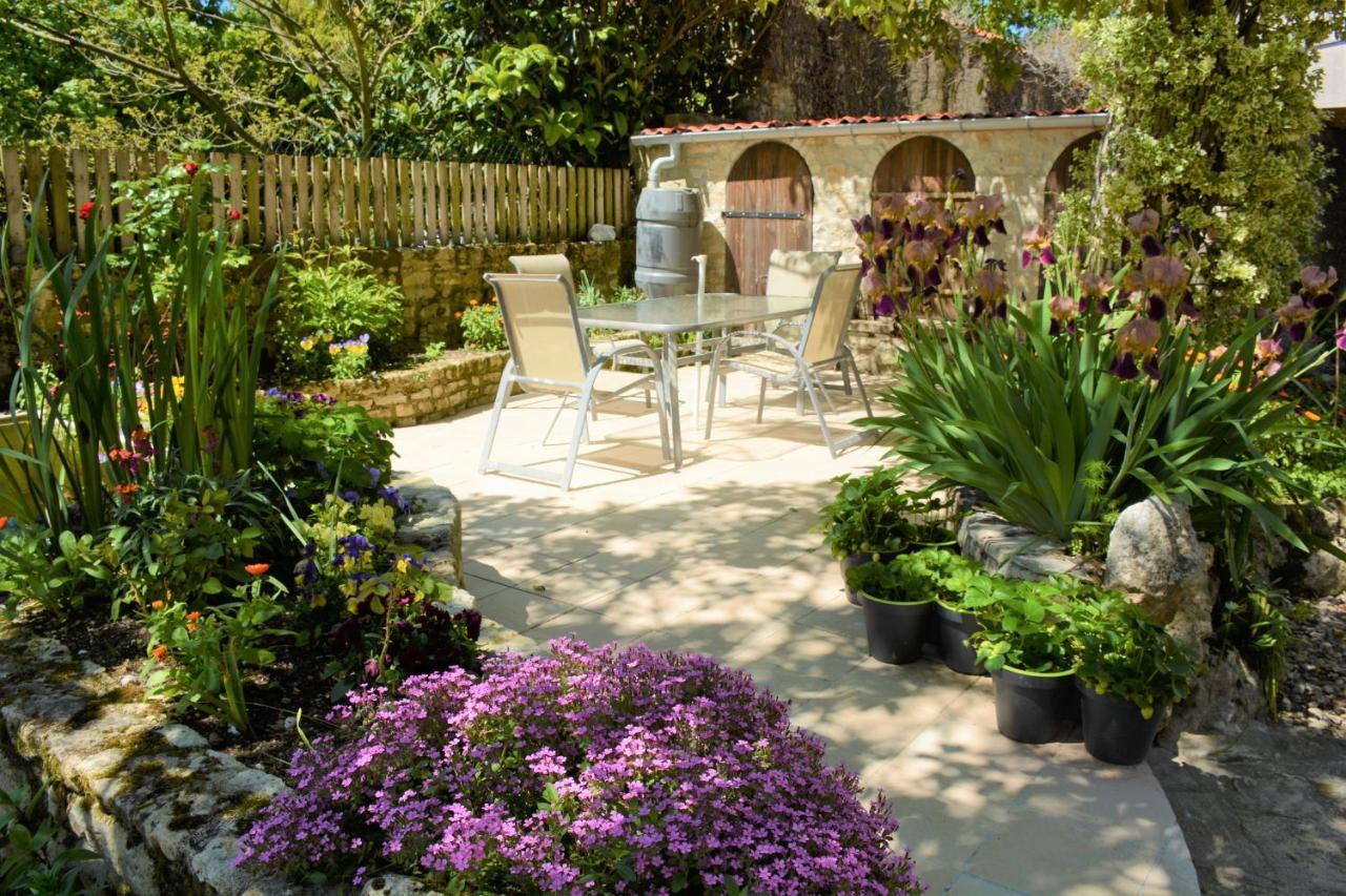 Les Noyers Aulnay Bed & Breakfast Aulnay  Luaran gambar